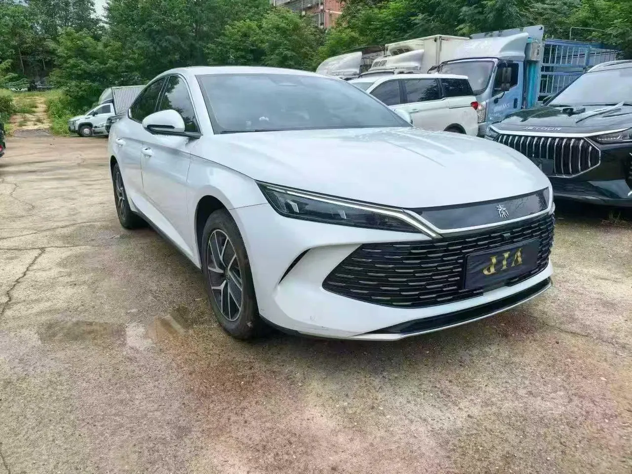 BYD 2024 Qin L DM-i 1.5 Stepless 120KM Excellent Automatic 2