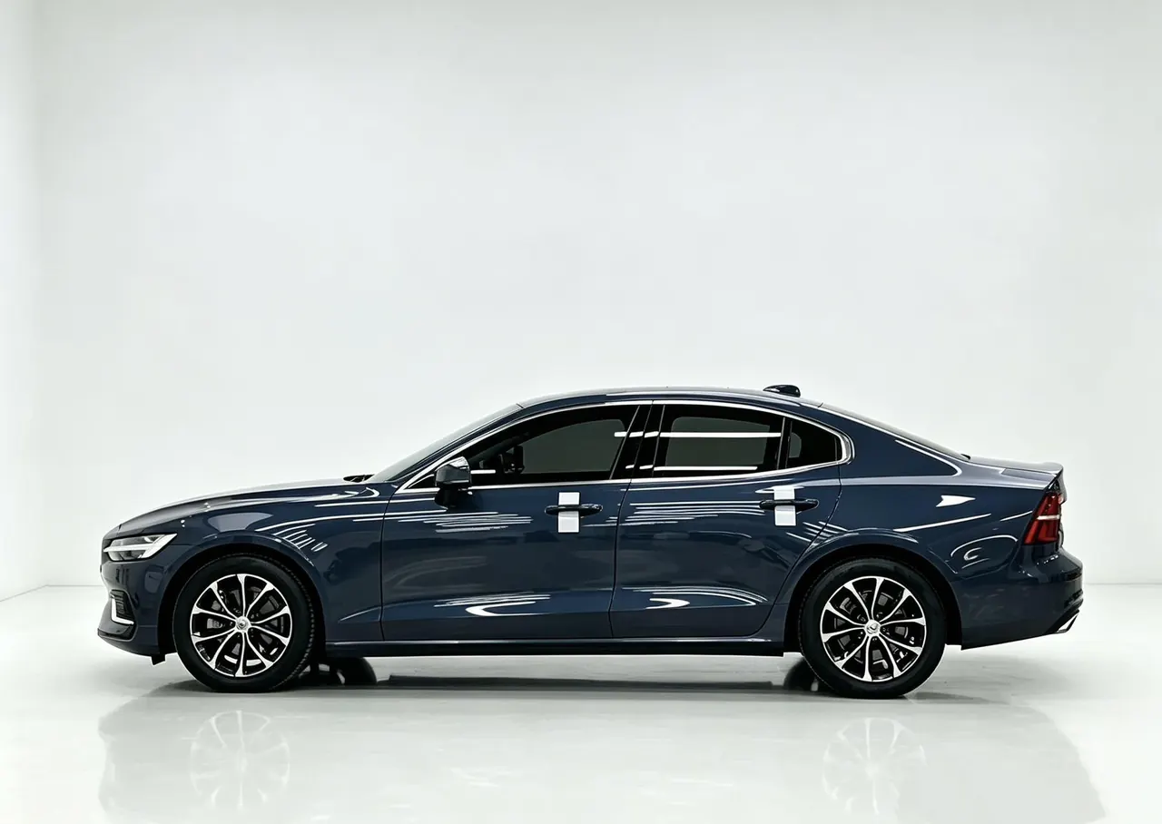 Volvo 2021 S60 2.0T T4 Zhiyi Deluxe Edition Automatic Gear 3