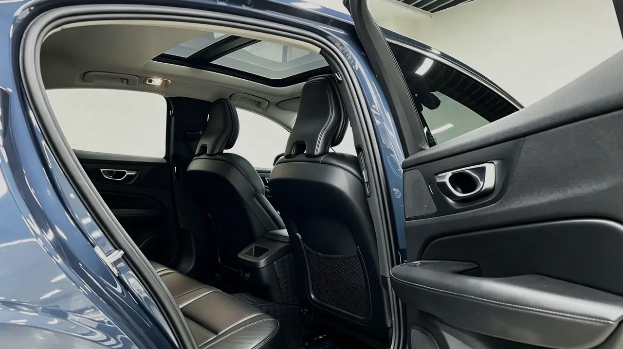 Volvo 2021 S60 2.0T T4 Zhiyi Deluxe Edition Automatic Gear 6