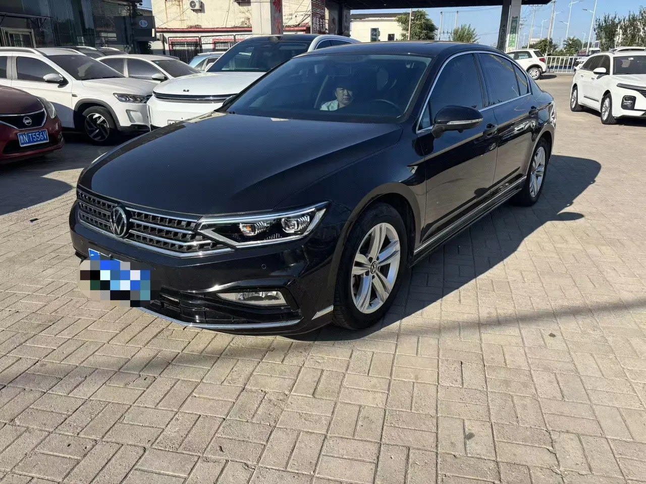 Volkswagen 2023 Magotan 1.4TSI 280TSI 2 million Commemorative Comfortable Automatic Gear - View 1
