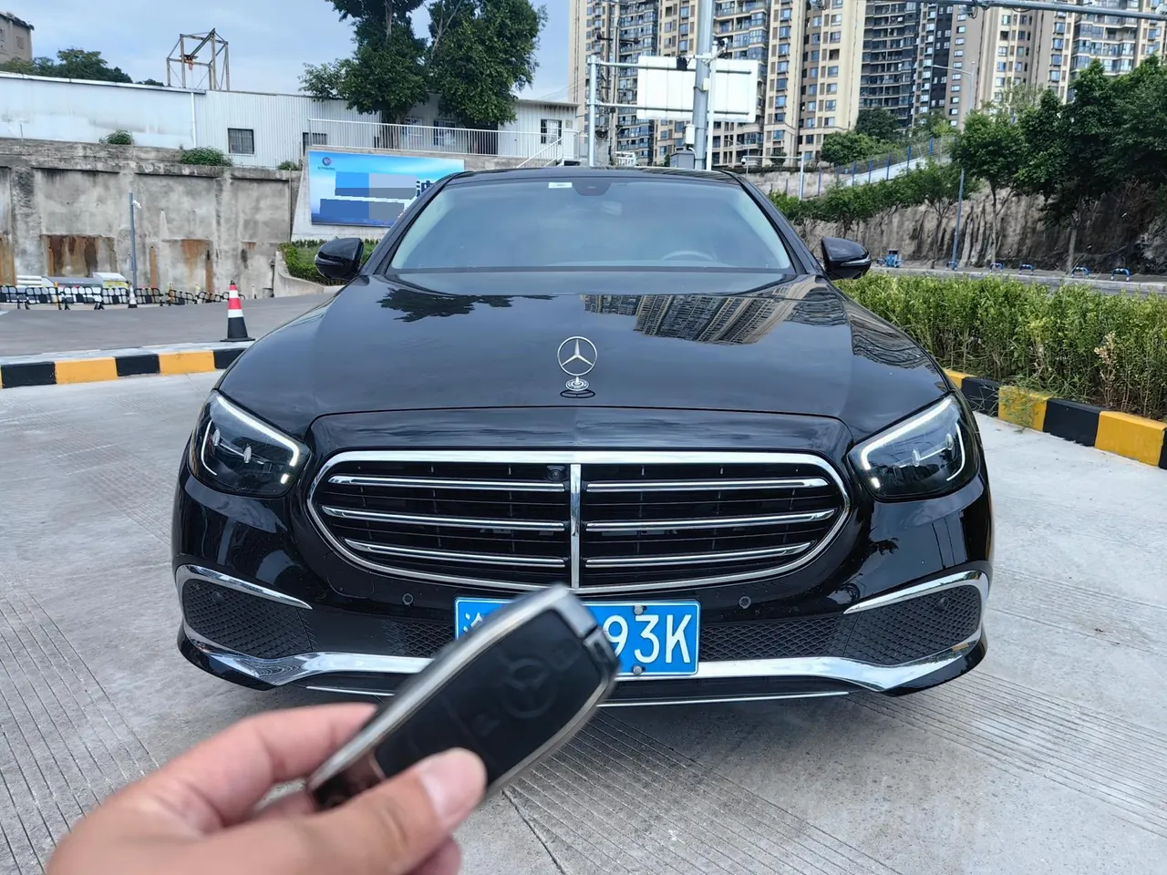 Mercedes Benz E Class 2023 E 300 L 2.0T Luxury Automatic Gear 3
