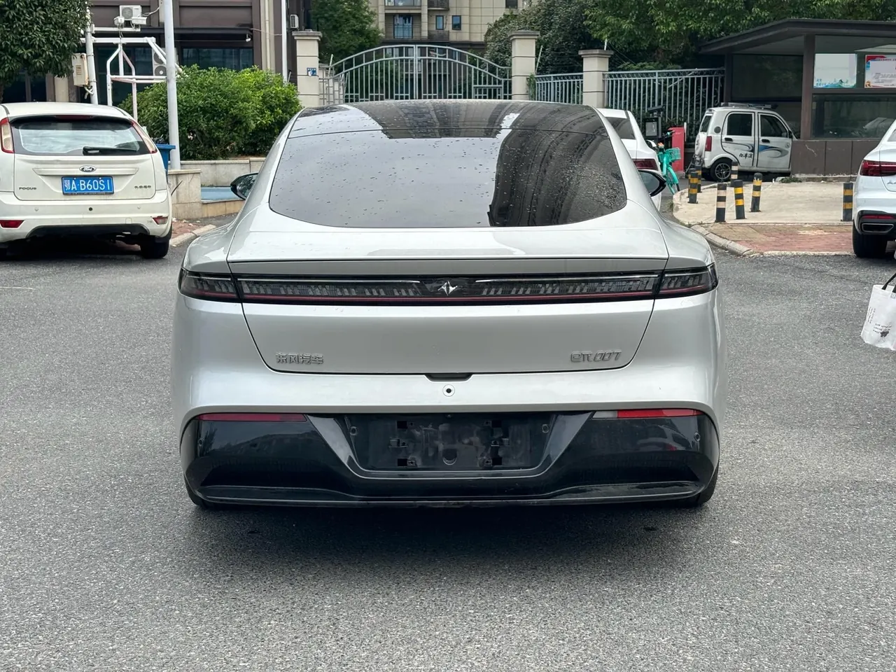Yi pai 2025 e π 007 565 4-wheel drive Max pilot version automatic gear 8