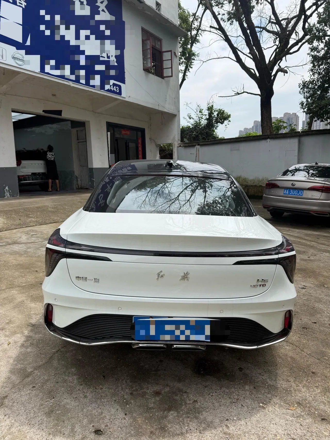 HongQi 2025 H6 2.0T to the United States version of automatic gear 5