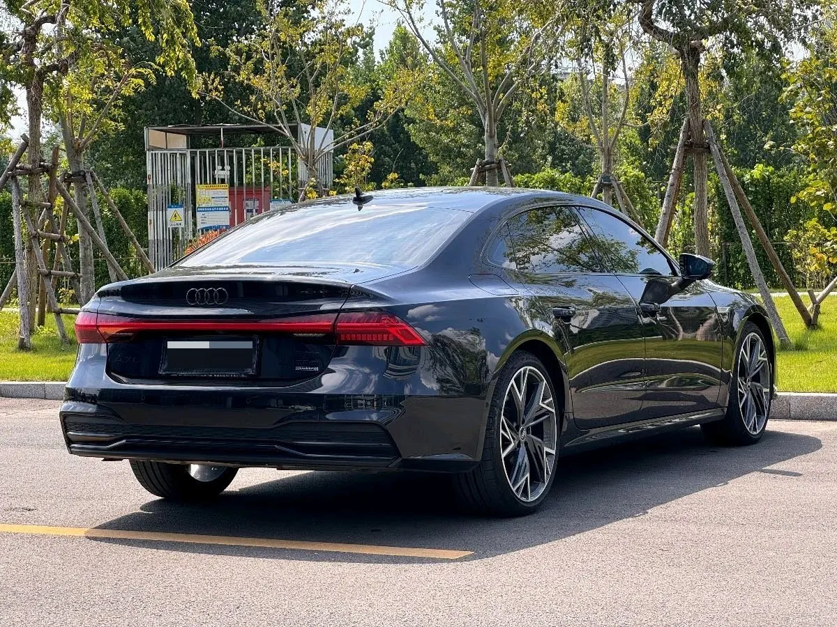 Audi 2023 A7L 2.0TFSI 45TFSI Quattro S-line Black Samurai Edition Automatic Gear 10