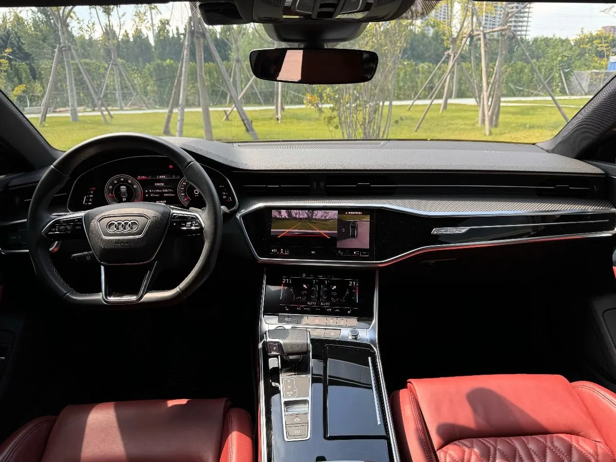 Audi 2023 A7L 2.0TFSI 45TFSI Quattro S-line Black Samurai Edition Automatic Gear 12