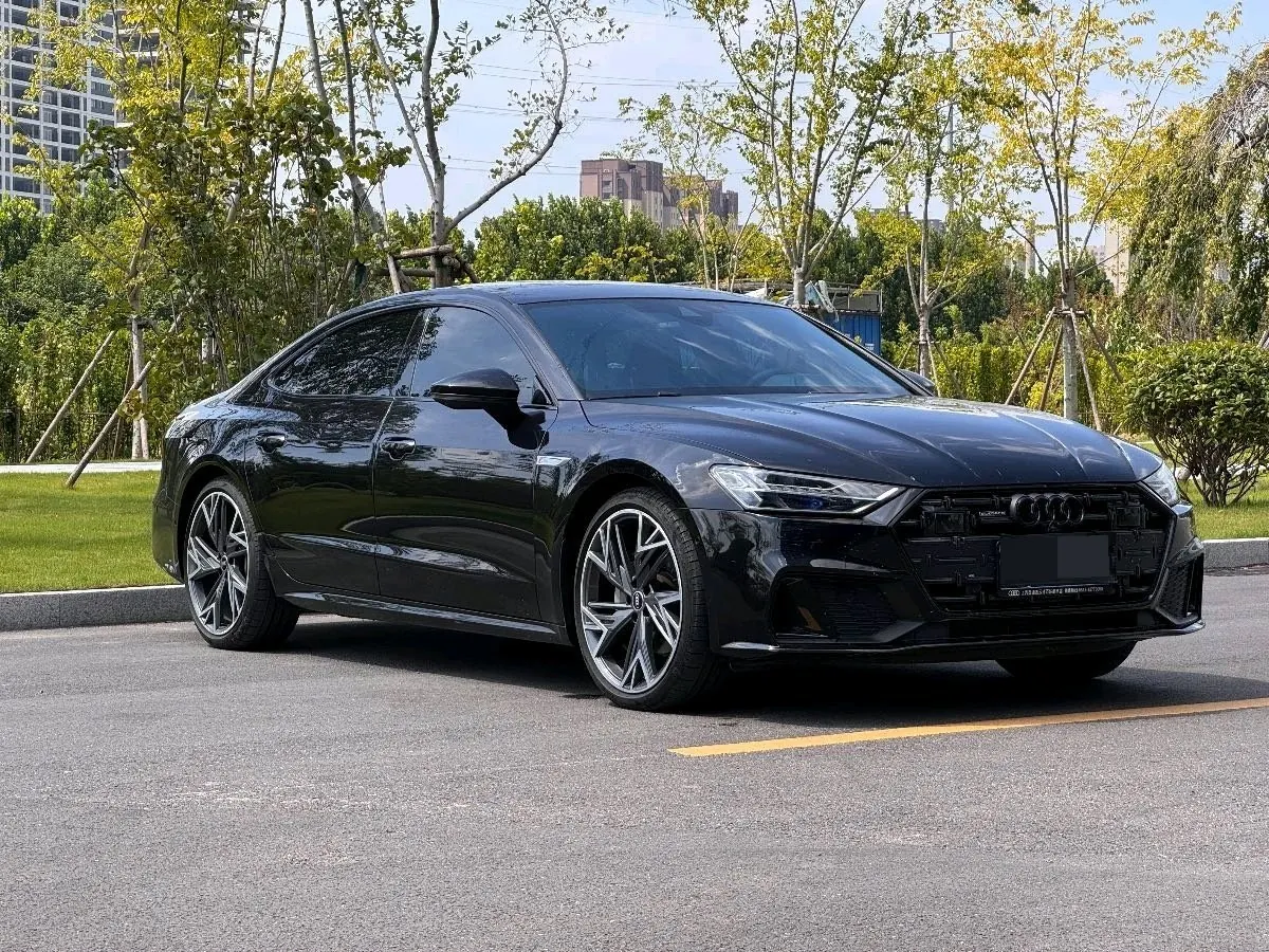 Audi 2023 A7L 2.0TFSI 45TFSI Quattro S-line Black Samurai Edition Automatic Gear 2