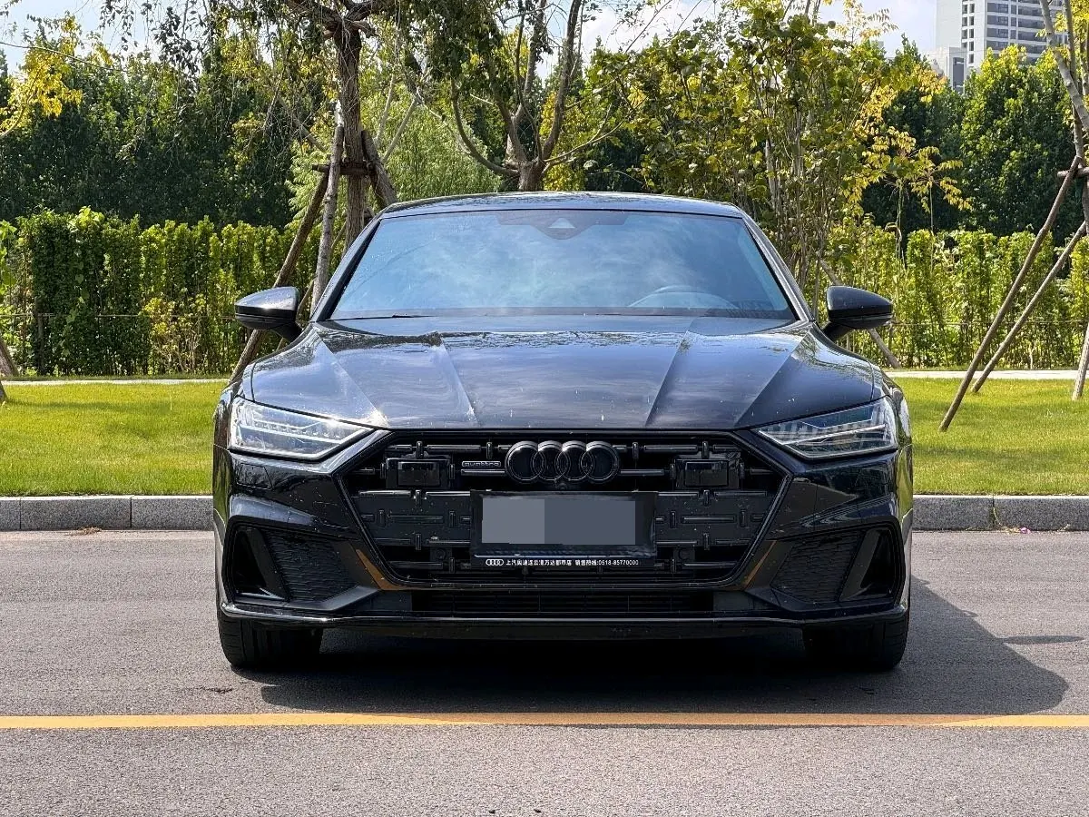 Audi 2023 A7L 2.0TFSI 45TFSI Quattro S-line Black Samurai Edition Automatic Gear 7