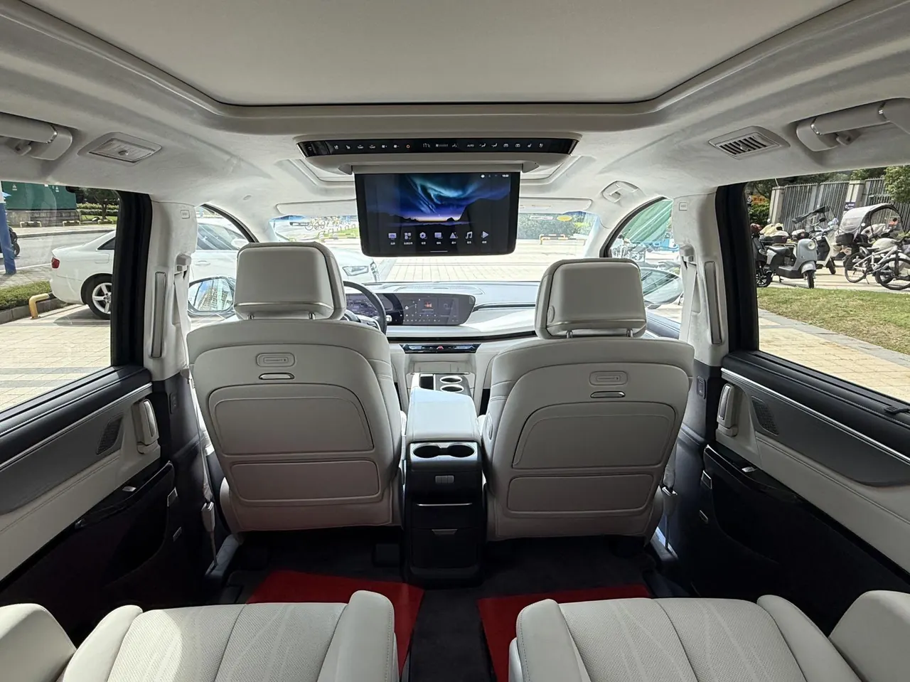 Buick 2026 GL8 Lu Zun PHEV 1.5T Luxury Edition Automatic Gear 6