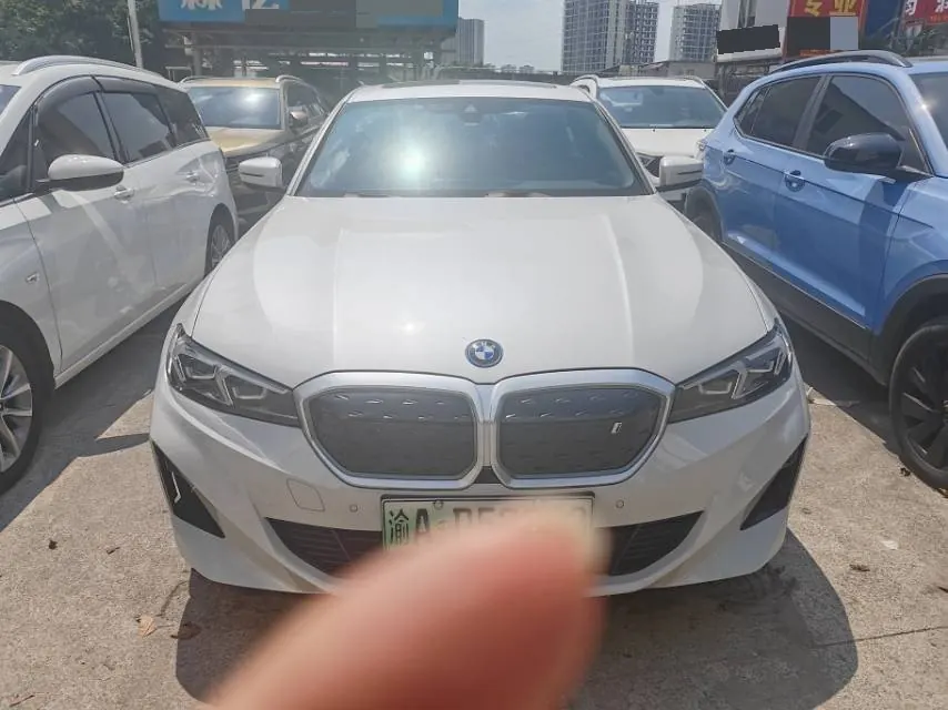 BMW 2024 i3 eDrive 35 L automatic gear 2