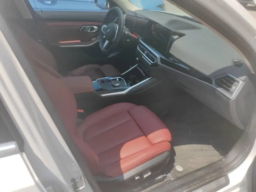 BMW 2024 i3 eDrive 35 L automatic gear 6