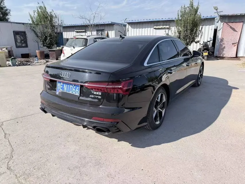 Audi 2022 A6L 2.0TFSI 40TFSI Deluxe Dynamic Automatic 7