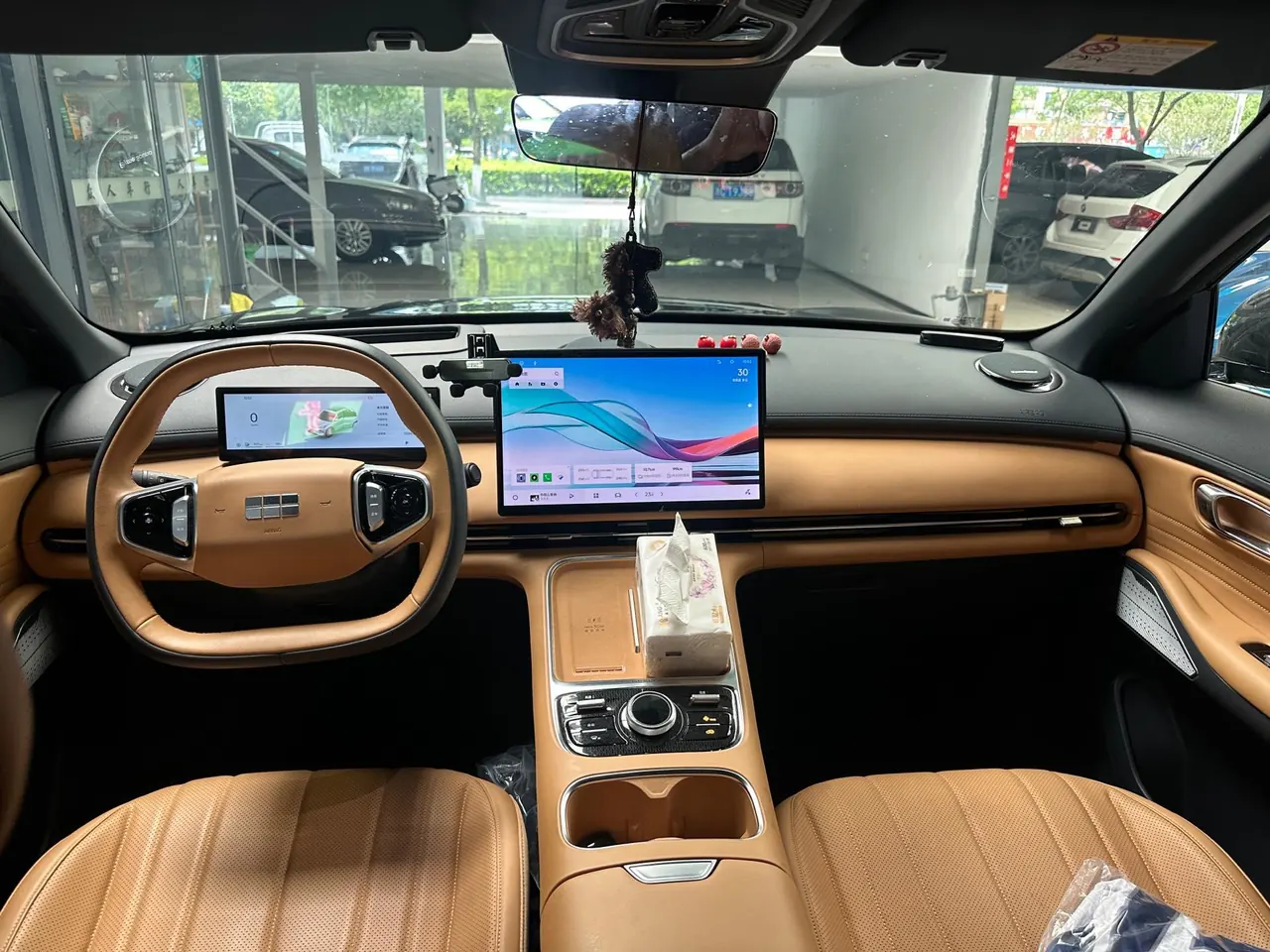 Geely Galaxy 2025 Starship 7 EM-i 1.5 120km Discovery Edition Automatic Gear 4
