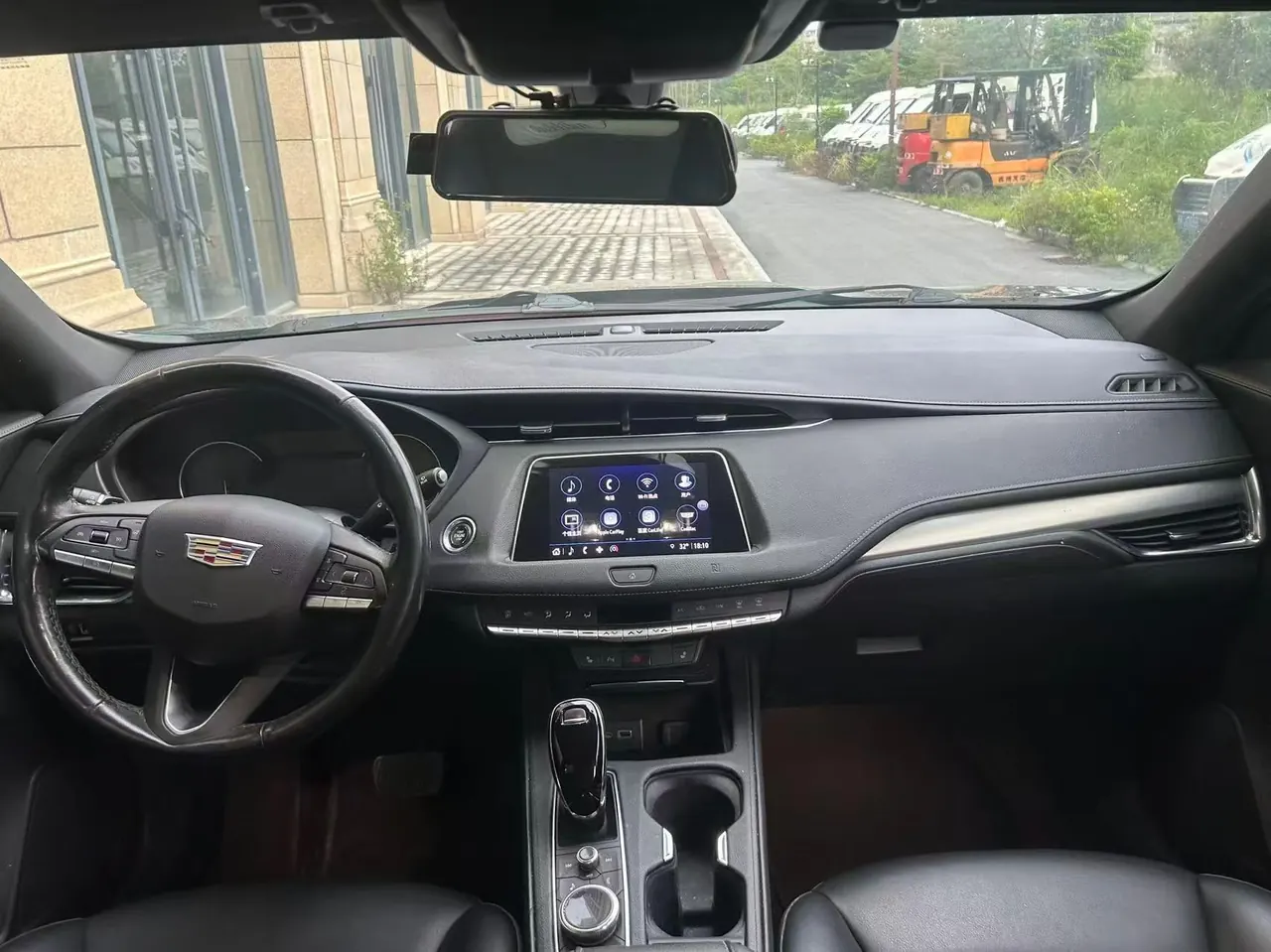Cadillac 2021 XT4 2.0T 28T Two-Drive Leading Automatic Gear 4