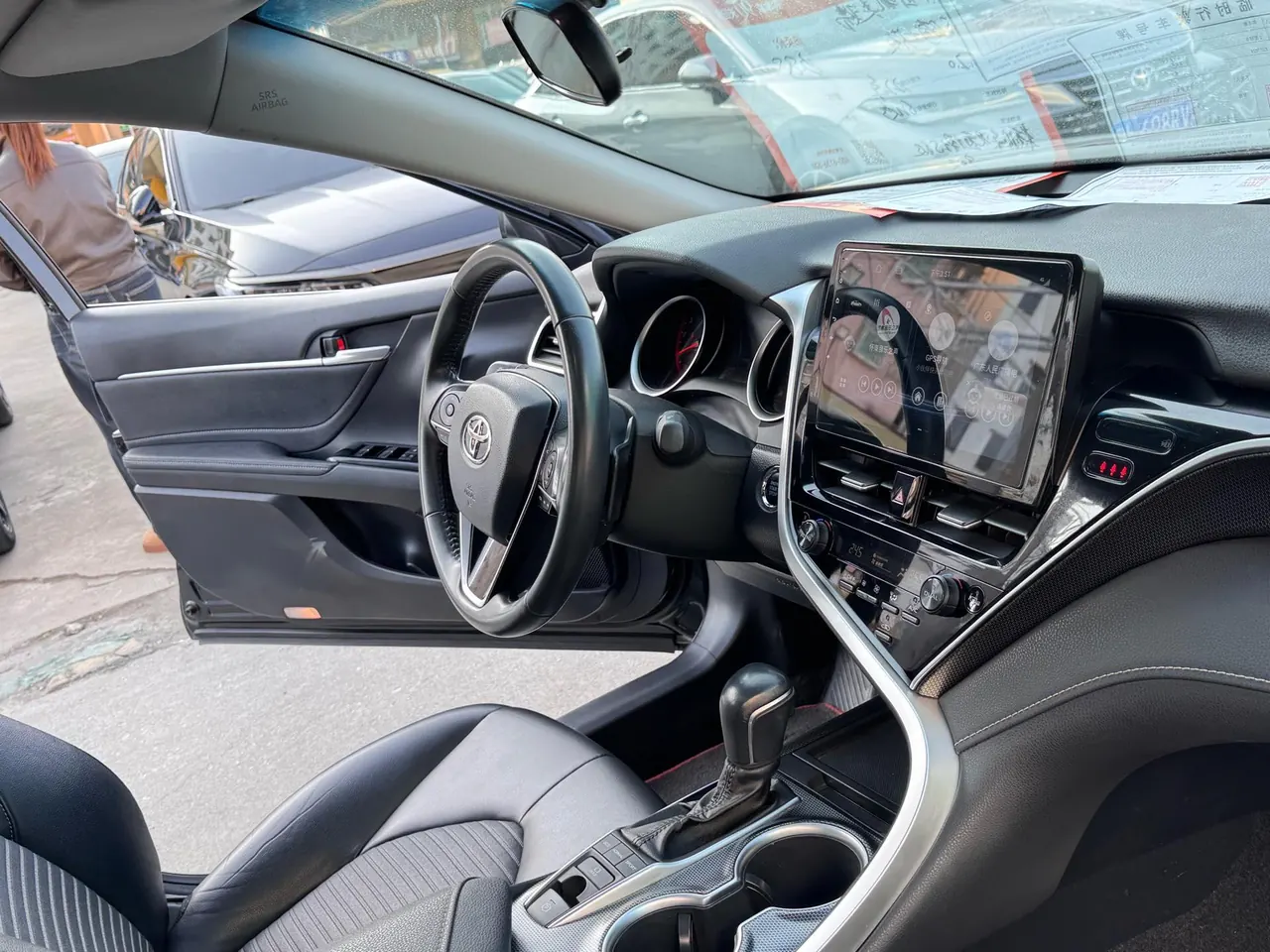 Toyota 2022 Camry 2.0S Stepless Knight Edition Automatic Gear 10