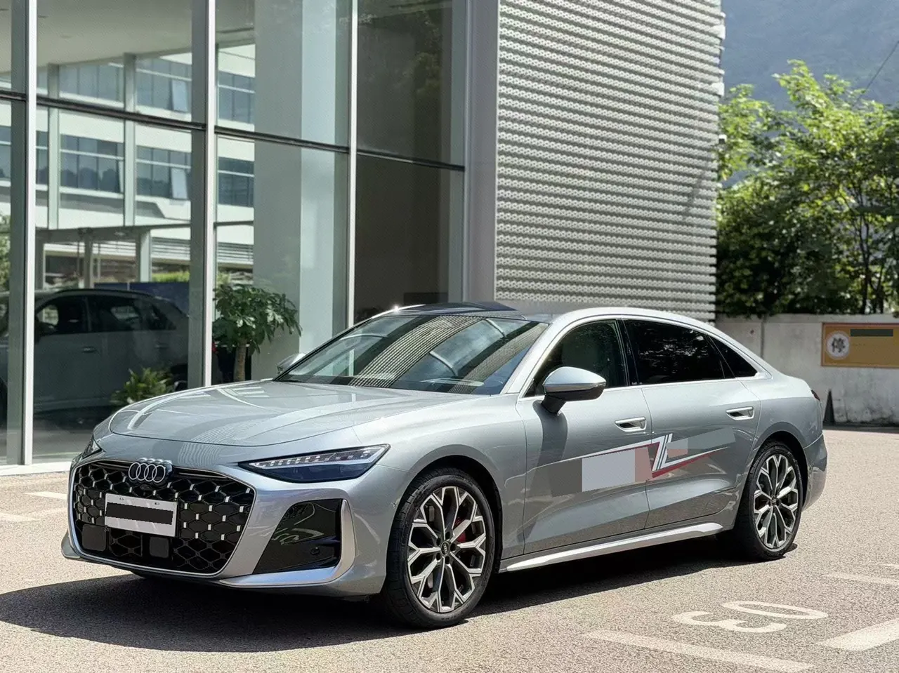 Open image lightbox: Audi 2026 A6L 2.0T Quattro Enjoy Elegant Automatic Gear