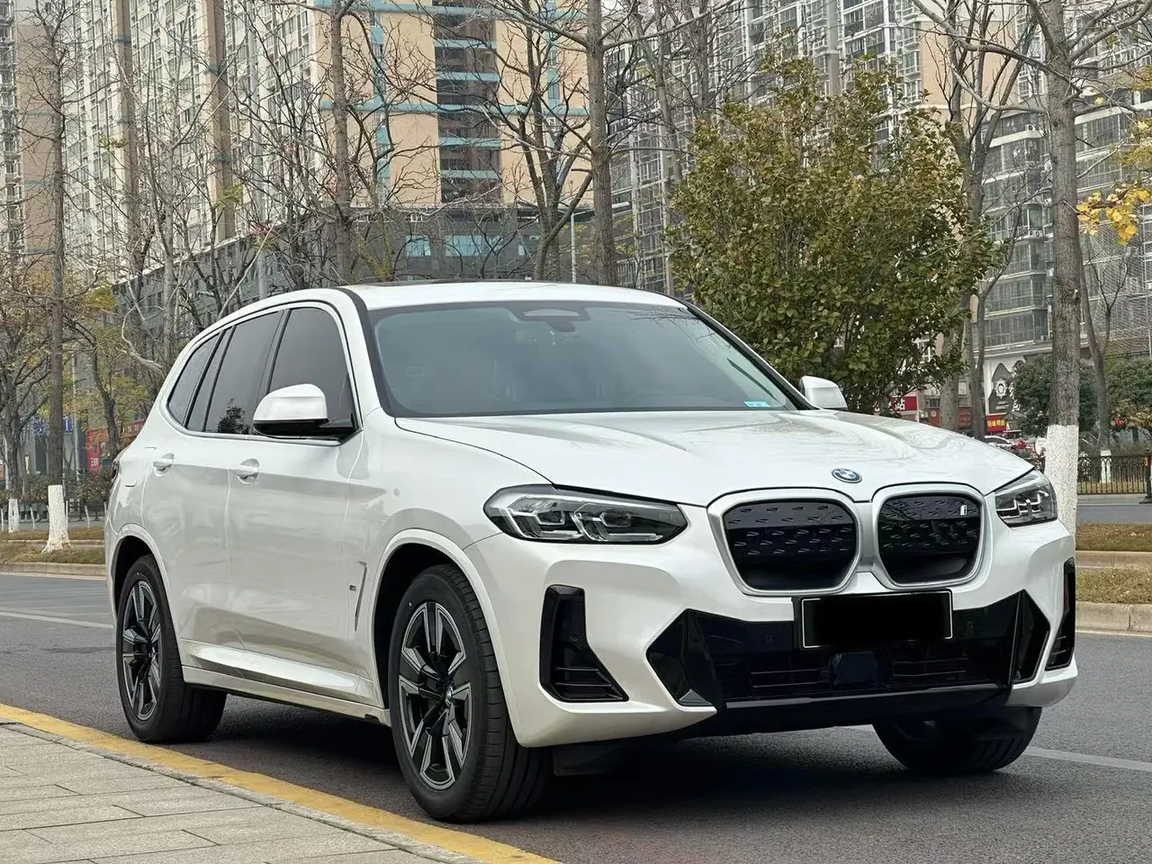 BMW 2024 iX3 leading automatic 2