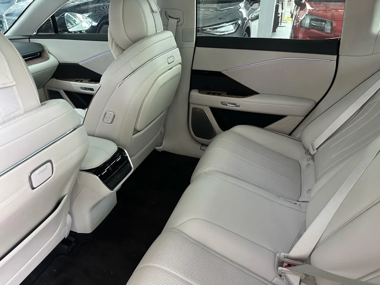 Toyota 2026 Platinum Intelligence 7 700 Max Laser Radar Edition Automatic Gear 6