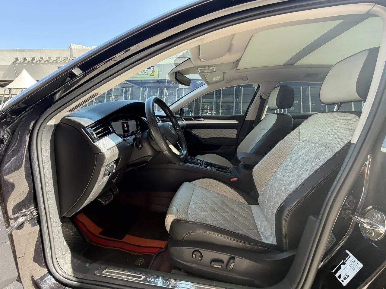Volkswagen 2023 Magotan 2.0TSI 330TSI 2 million Commemorative Luxury Automatic Gear 4