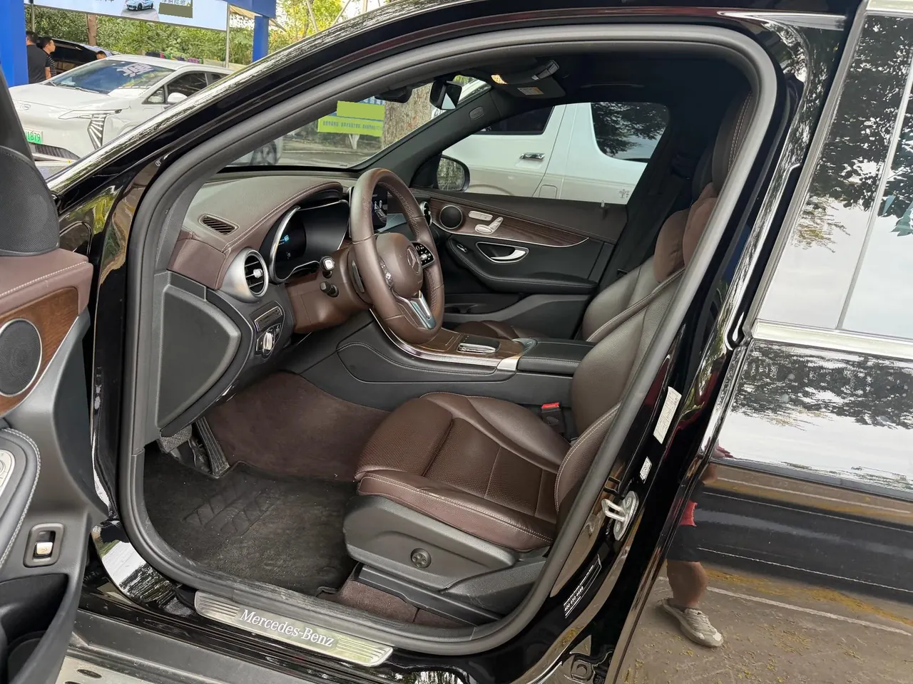 Mercedes Benz 2022 GLC 300 L 4MATIC 2.0T Luxury (Modified 2) Automatic Gear 5