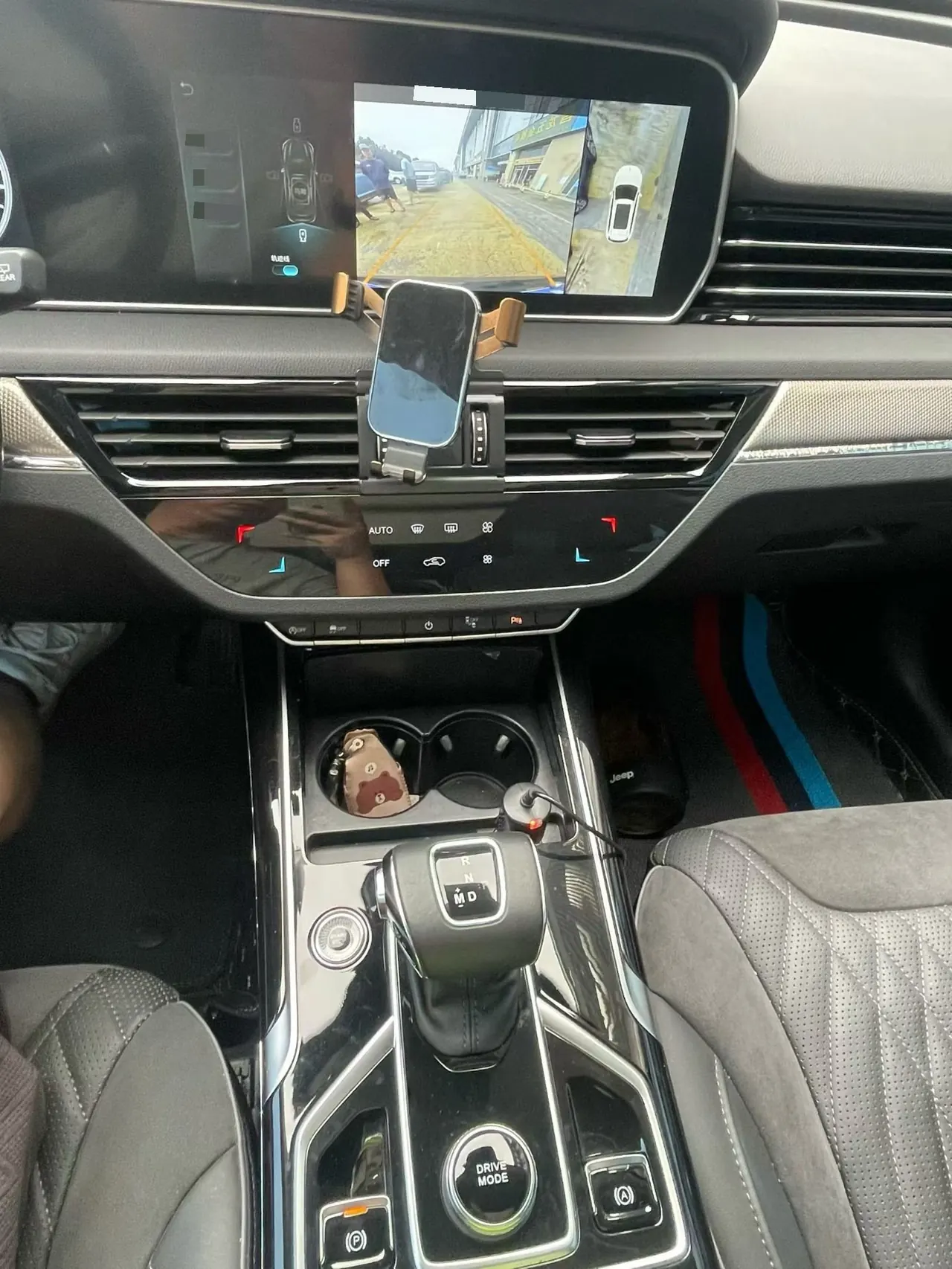 HongQi 2022 HS5 2.0T Zhilian Flag Collar Edition Automatic Gear 8