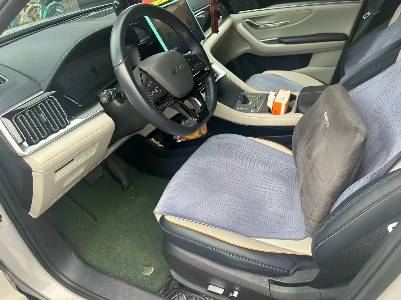 BYD Song PLUS New Energy 2024 Song PLUS EV Glory Edition 520km Pilot Automatic Gear 2