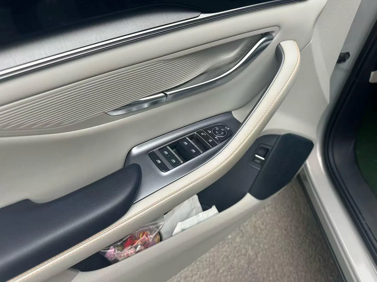BYD Song PLUS New Energy 2024 Song PLUS EV Glory Edition 520km Pilot Automatic Gear 4