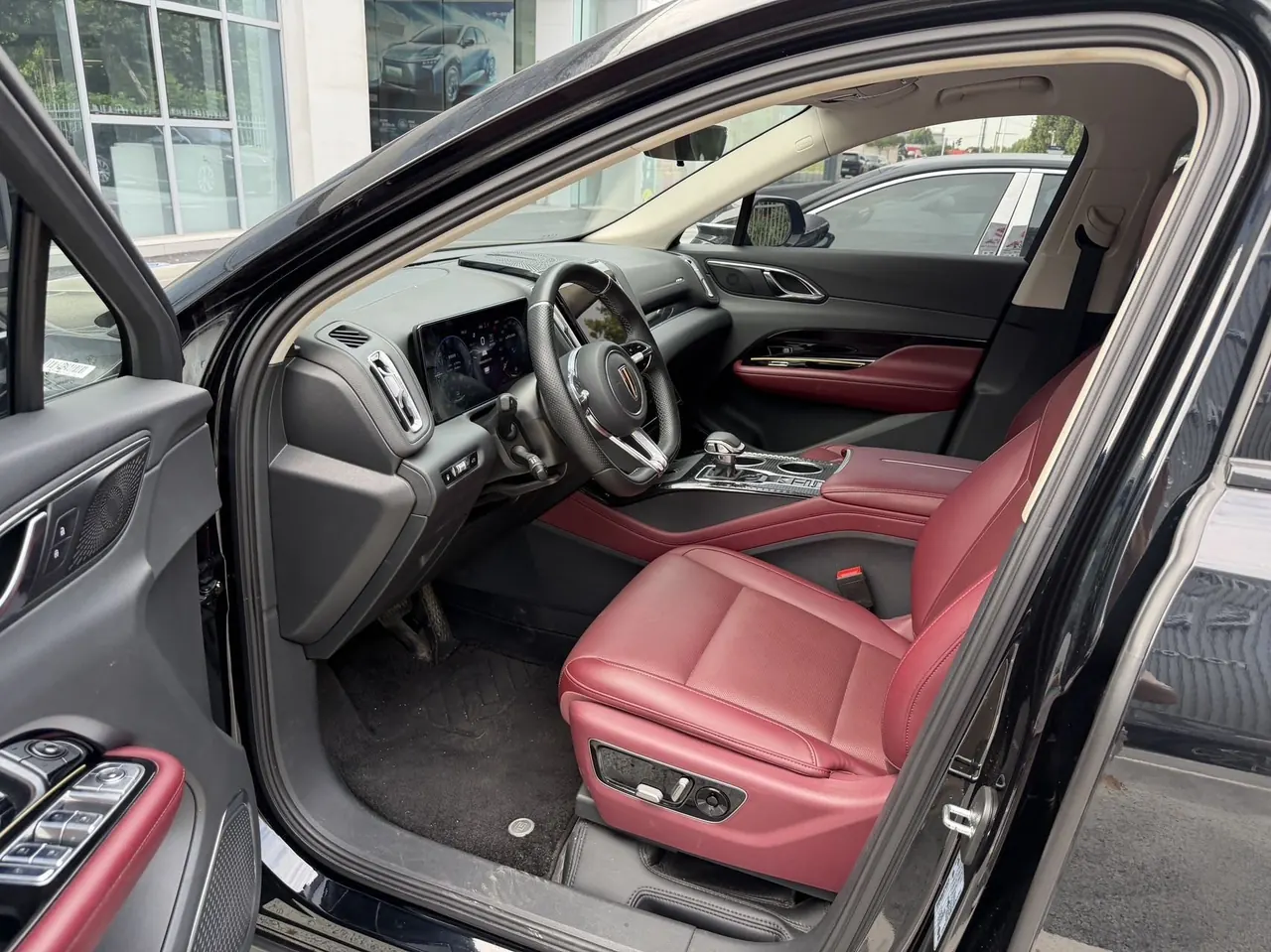 HongQi 2025 HS3 PHEV 1.5T 117km Strong Edition Automatic Gear 2