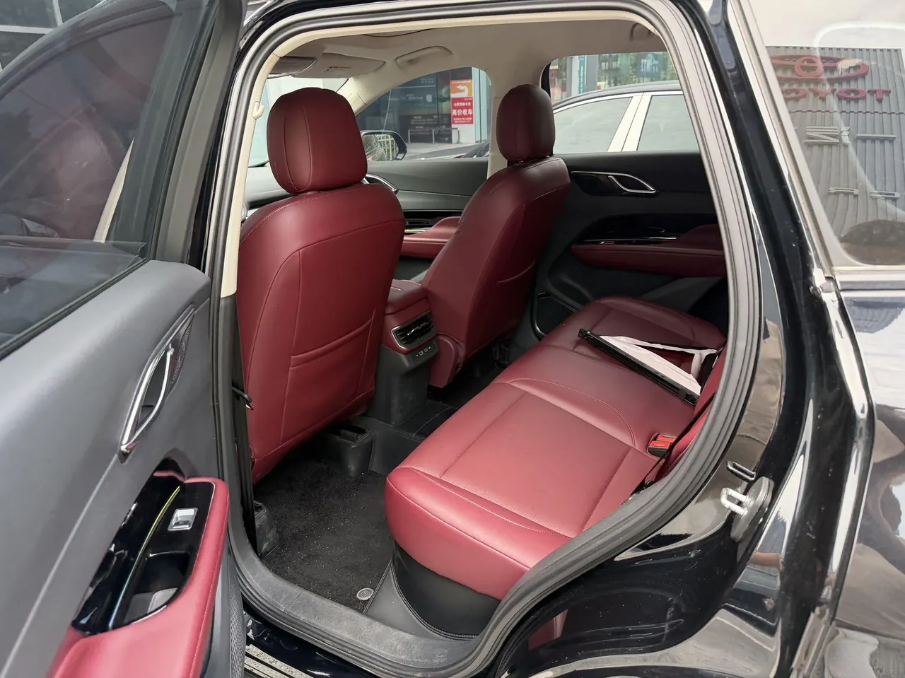 HongQi 2025 HS3 PHEV 1.5T 117km Strong Edition Automatic Gear 3