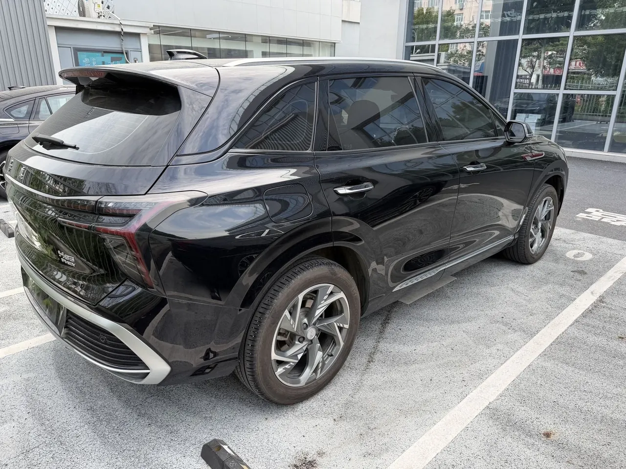 HongQi 2025 HS3 PHEV 1.5T 117km Strong Edition Automatic Gear 4