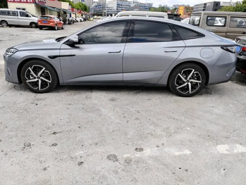BYD 2026 Seal 07 DM-i 1.5T Stepless 230km Honorable Automatic Gear 3