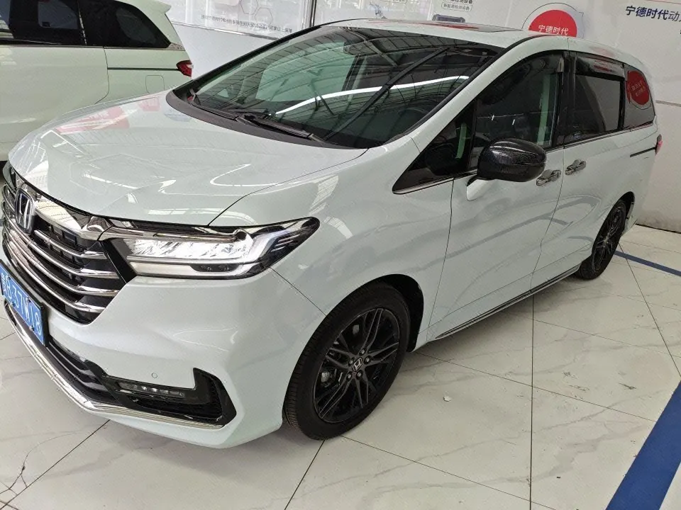 Honda 2022 Odyssey Hybrid 2.0 Stepless Sharp Extreme Edition Automatic Gear - View 1