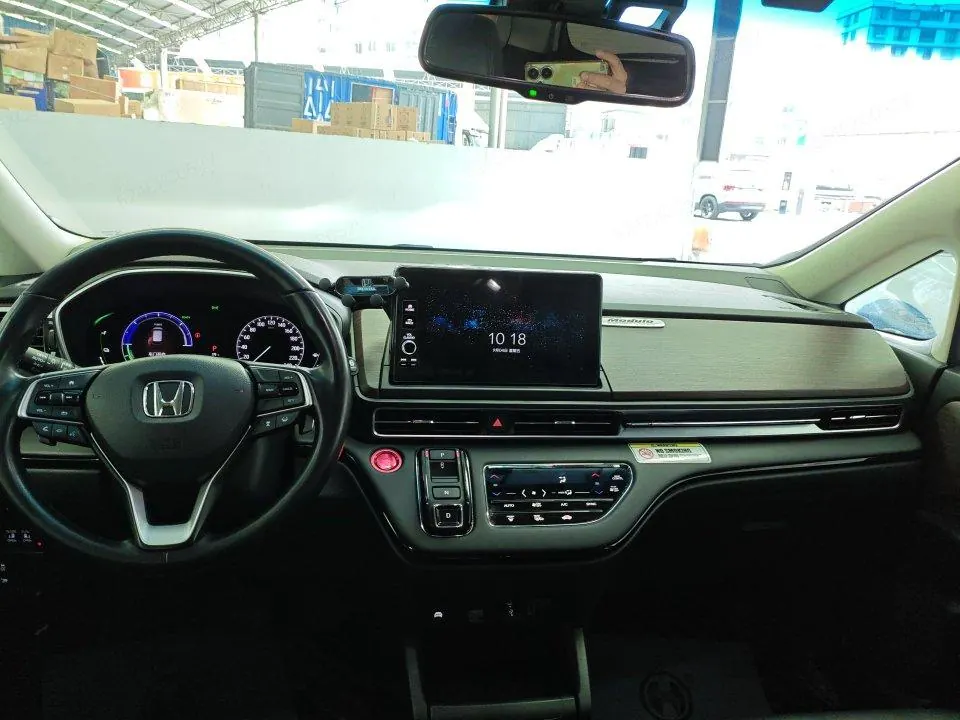 Honda 2022 Odyssey Hybrid 2.0 Stepless Sharp Extreme Edition Automatic Gear 7