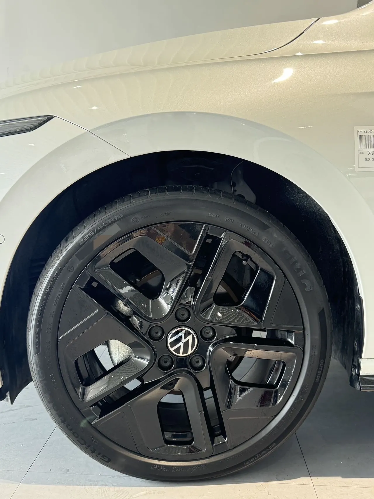 Volkswagen 2025 Golf 8 R-Line 1.5TSI 300TSI (Modified) Automatic Gear 19