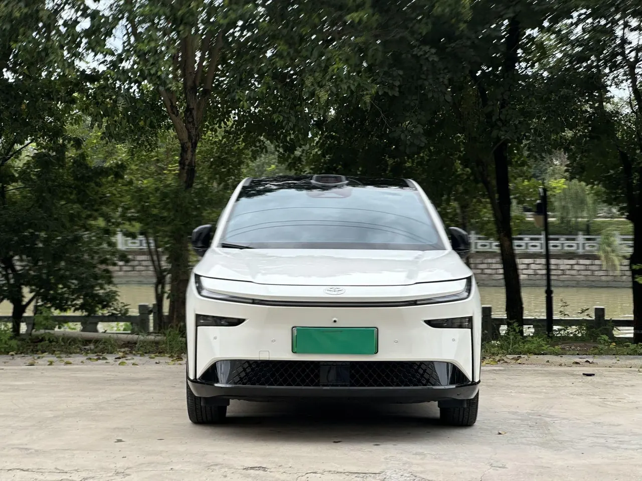 Toyota 2025 Platinum Intelligence 3X 520 Pro Advanced Intelligence Driving Edition Automatic Gear 2