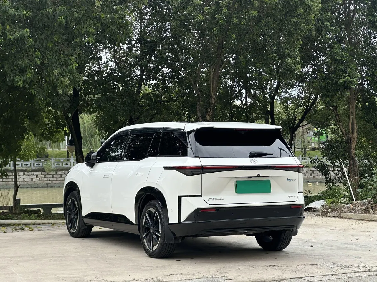 Toyota 2025 Platinum Intelligence 3X 520 Pro Advanced Intelligence Driving Edition Automatic Gear 7