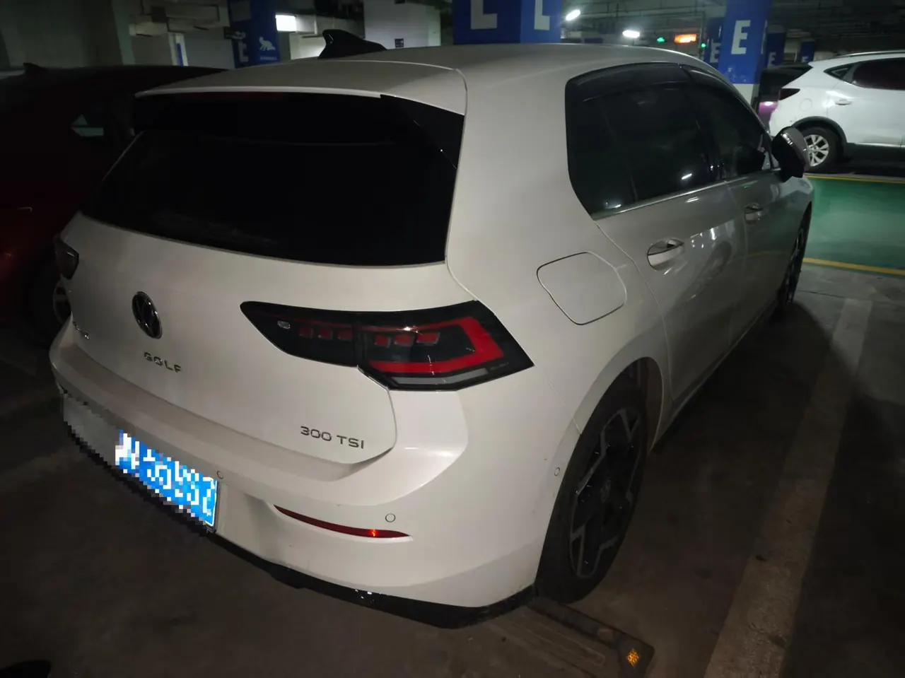 Volkswagen 2026 Golf 8 R-Line 1.5TSI 300TSI Automatic 4