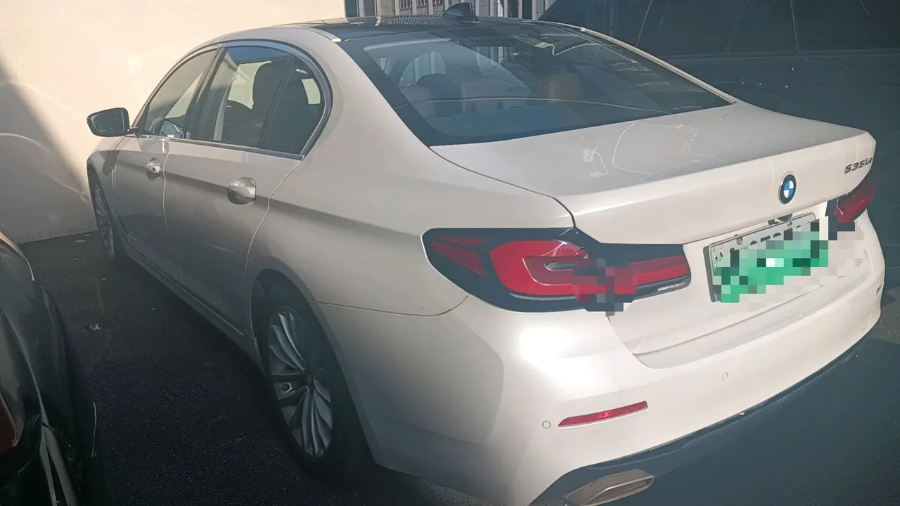 BMW 5 series new energy 2021 535Le 2.0T luxury package automatic gear 6