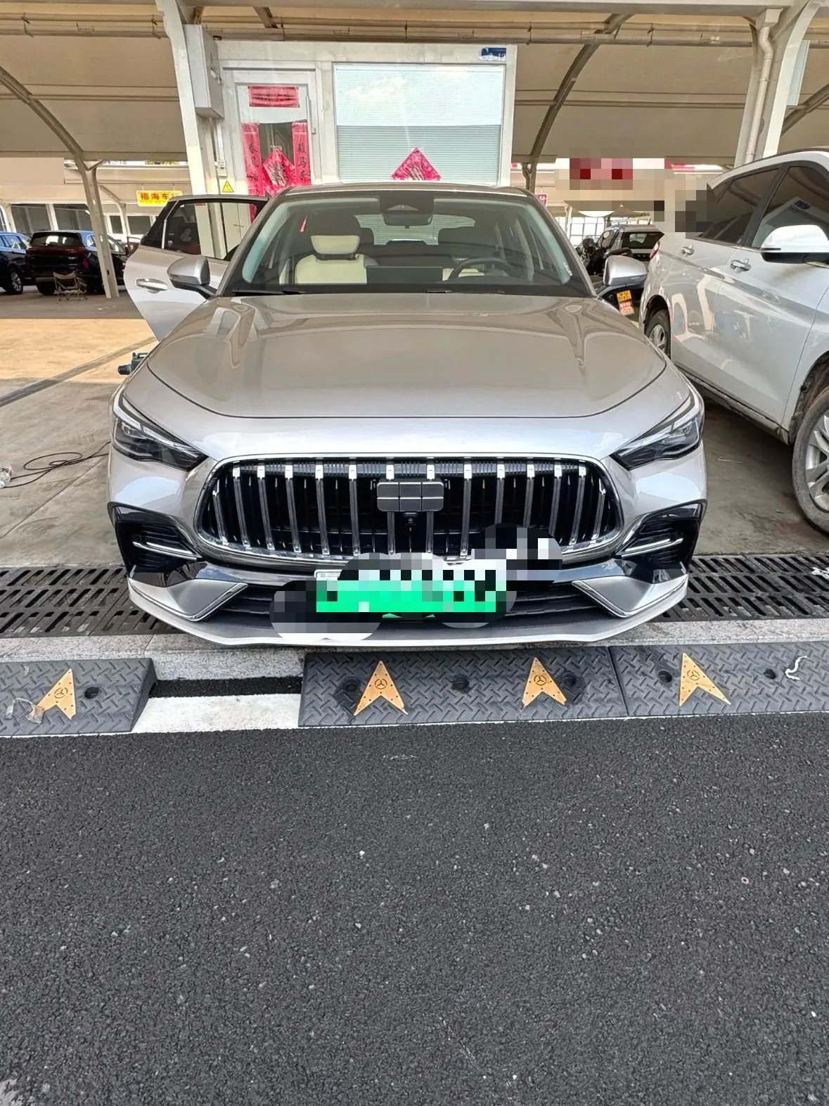 Geely Galaxy 2025 xingyao 6 EM-i 1.5 125km exploration version automatic gear 2
