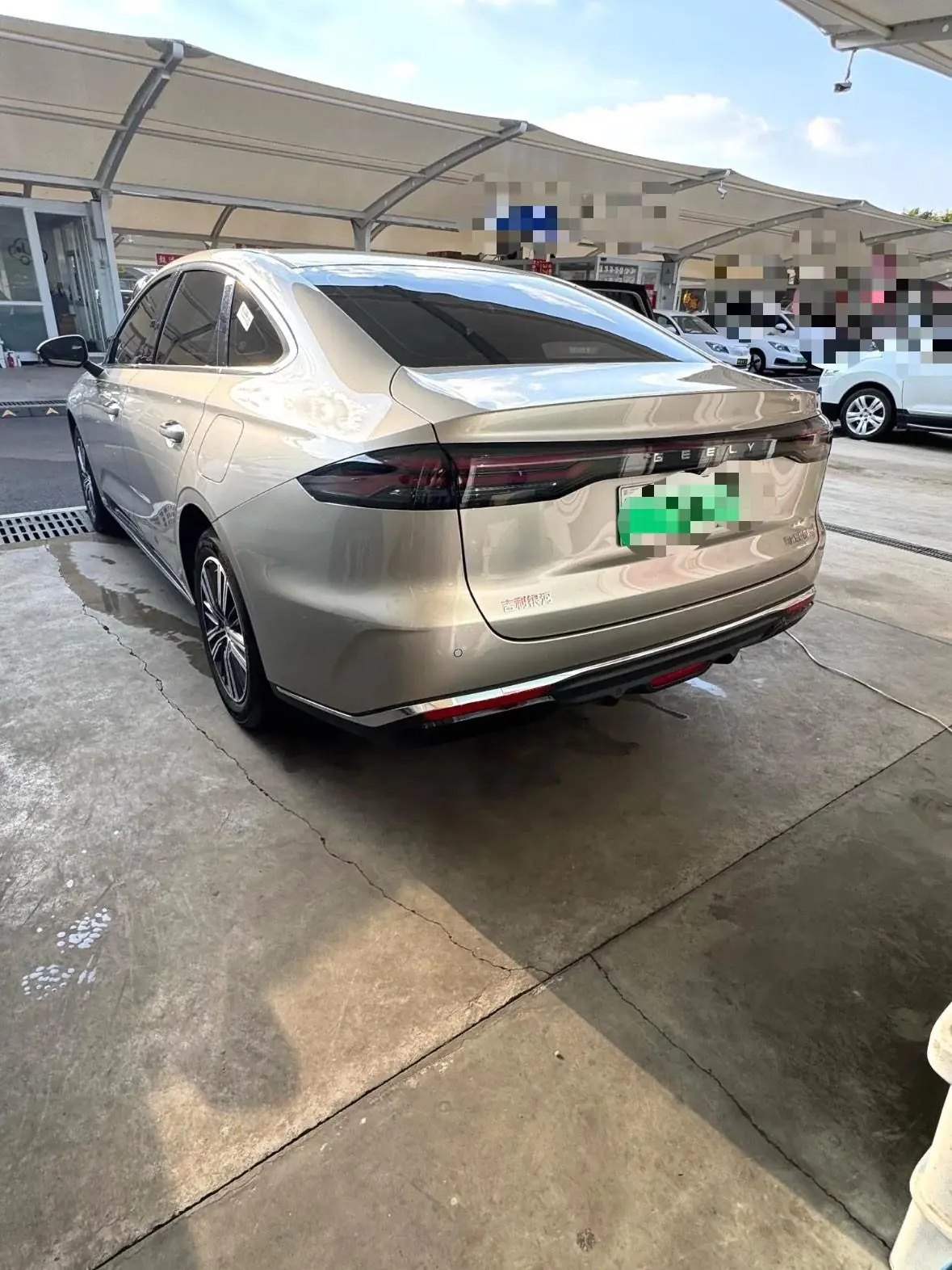 Geely Galaxy 2025 xingyao 6 EM-i 1.5 125km exploration version automatic gear 5