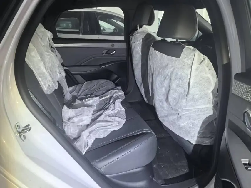 BYD 2026 Qin PLUS DM-i 1.5 CVT 128km Entry-Level Automatic 5