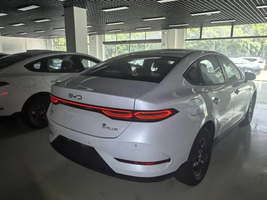 BYD 2026 Qin PLUS DM-i 1.5 CVT 128km Entry-Level Automatic 6