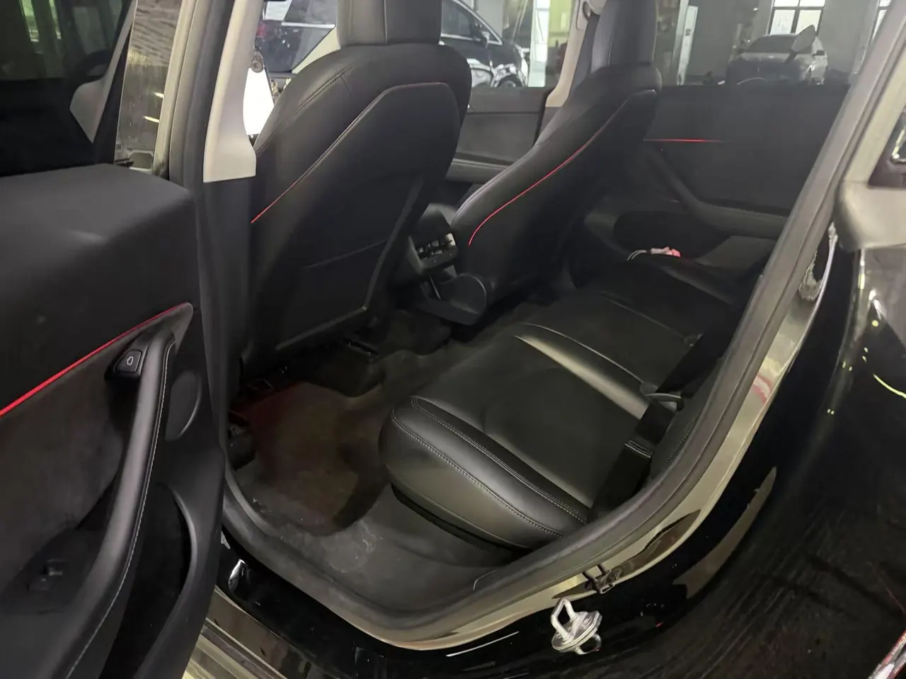 Tesla 2021 Model Y Standard Endurance Rear Drive Automatic Gear 3