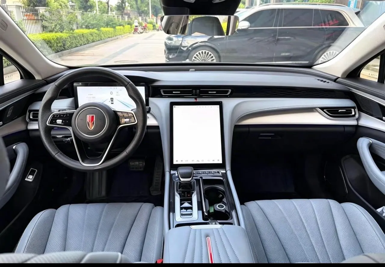 HongQi 2025 H5 PHEV 1.5T 170 Super Hybrid Automatic Gear 3