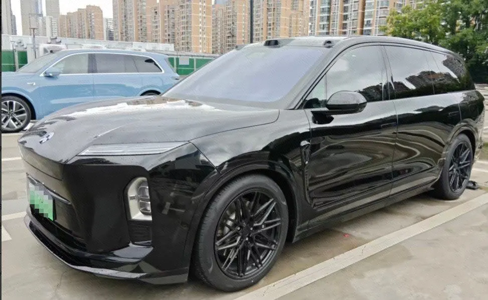 NIO 2026 ES8 6-seat executive deluxe automatic gear - View 1