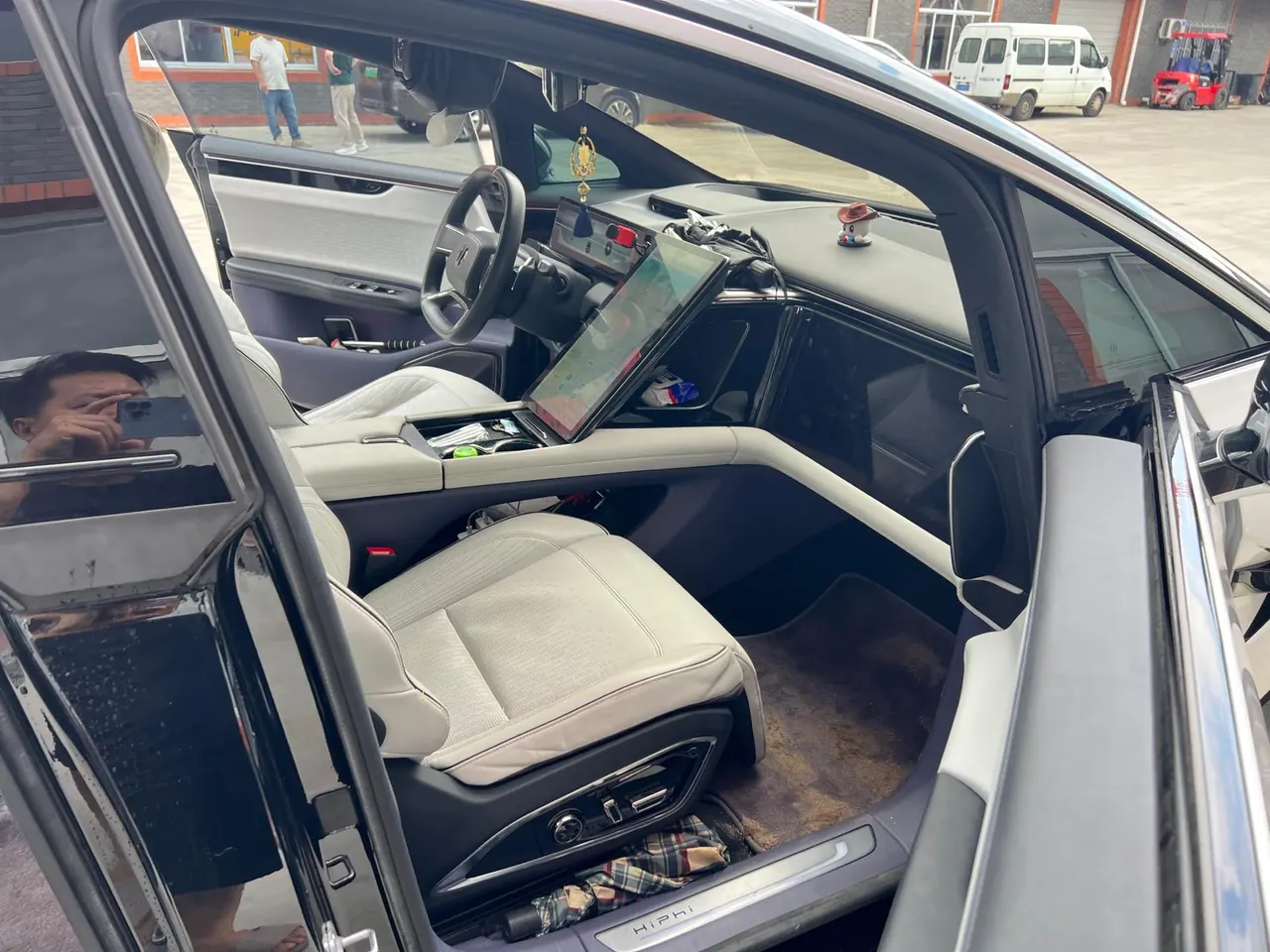HiPhi 2021 HiPhi X Ultimate 4-seat Automatic Gear 11