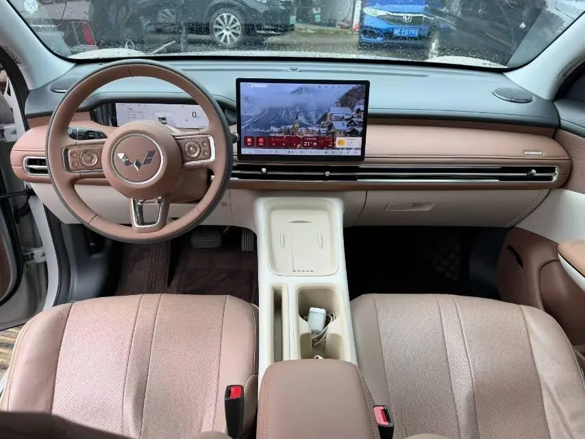 WuLing 2025 Plantronics S 325km Exclusive Automatic Transmission 4