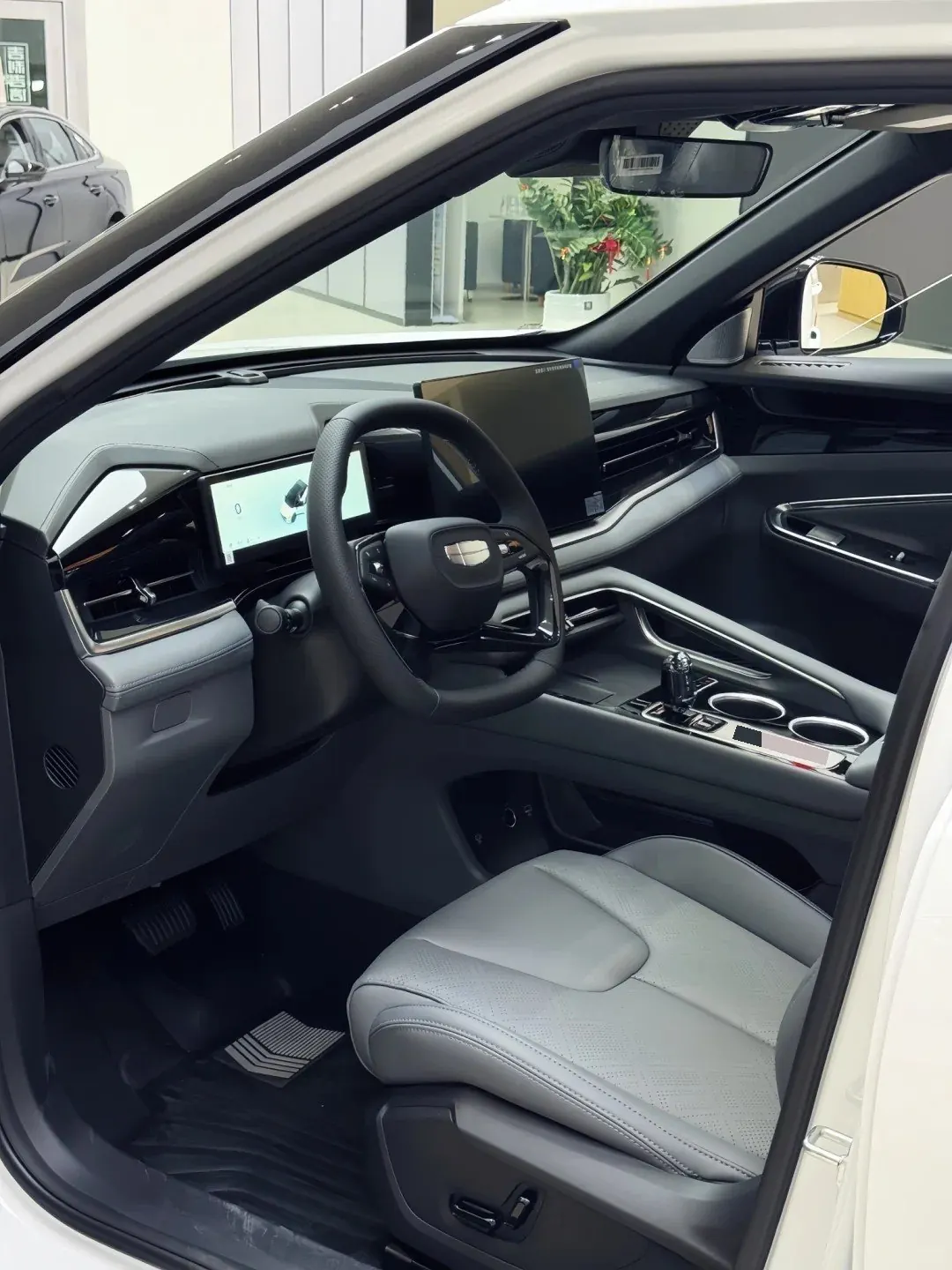 Geely 2025 Binyue L 1.5TD Exceed Edition Automatic Gear 4