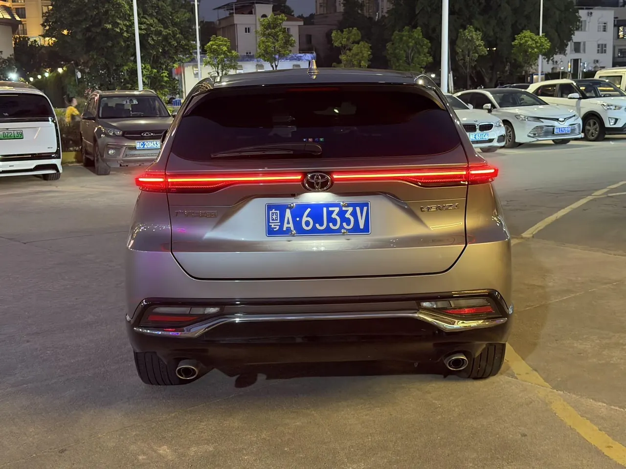 Toyota 2023 Weisa 2.0 Stepless Two-Drive Deluxe Edition Automatic Gear 5