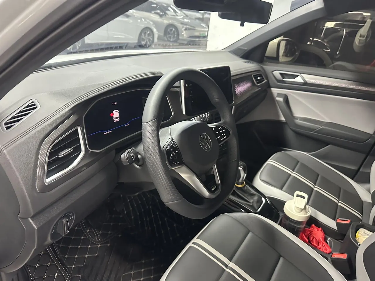 Volkswagen 2025 Tange 1.5TSI 300TSI Two-Drive Chen Guang Edition (Change 2) Automatic Gear 4