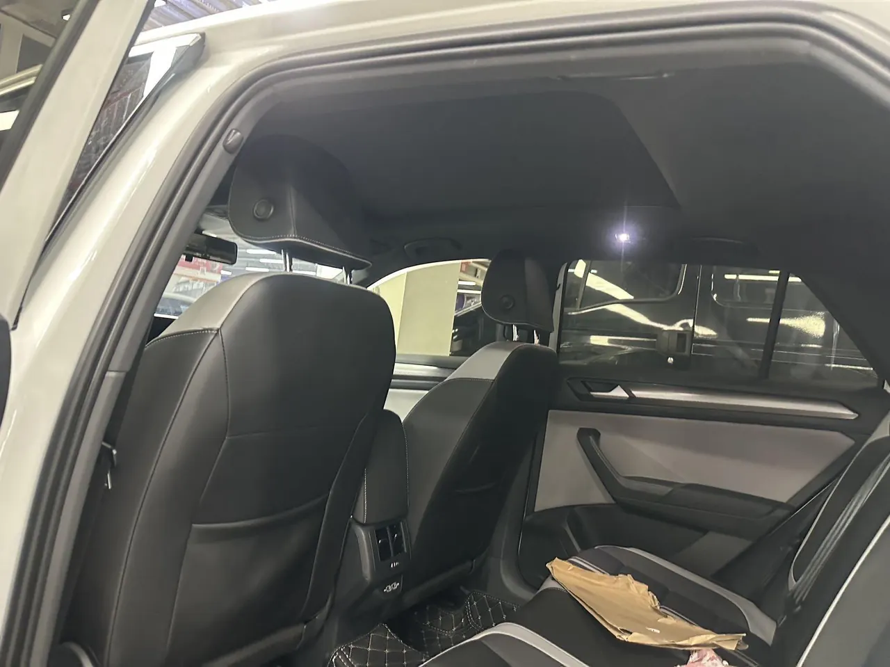 Volkswagen 2025 Tange 1.5TSI 300TSI Two-Drive Chen Guang Edition (Change 2) Automatic Gear 6